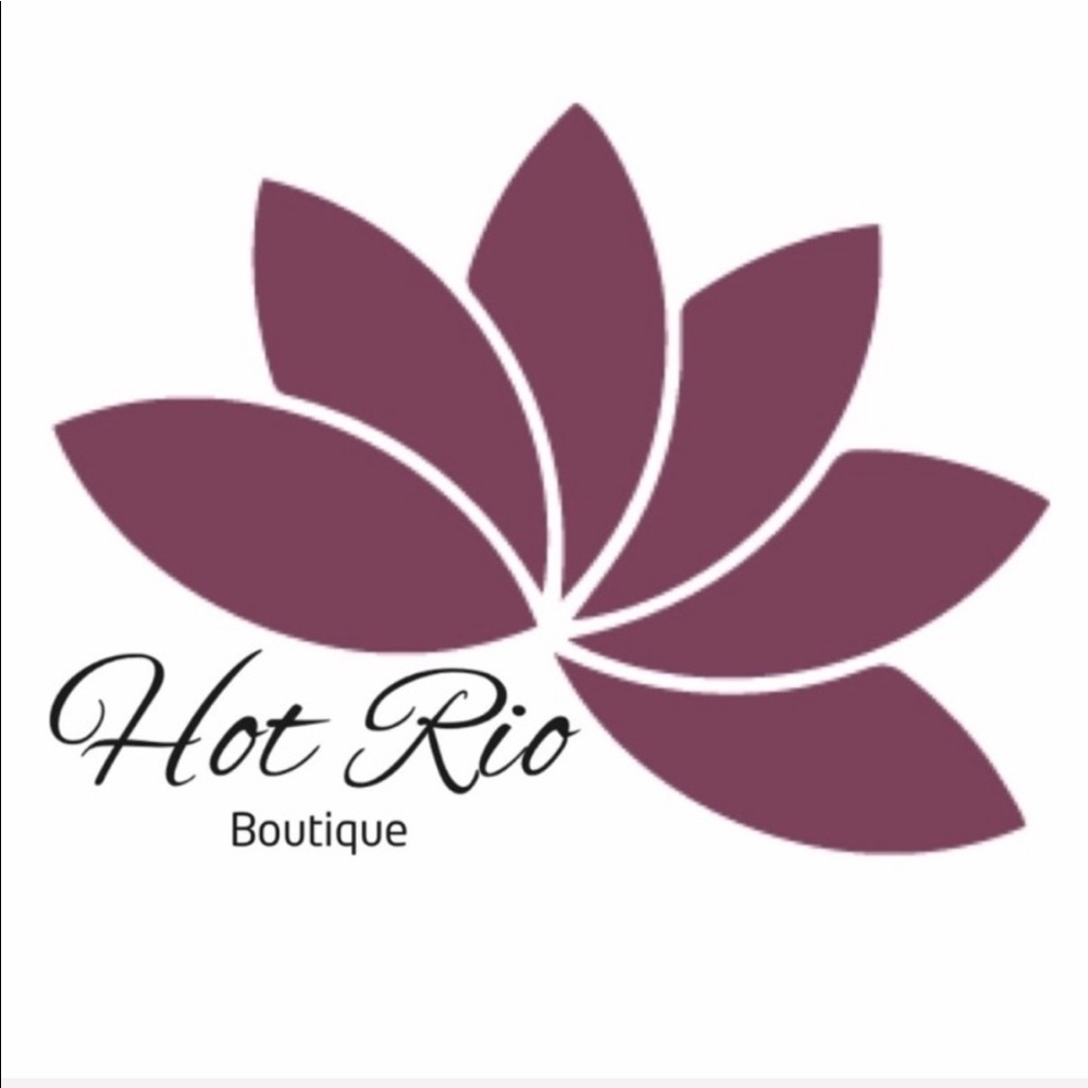 COMING SOON ♡ Lace Up Crop Top - Picture 4 of 4